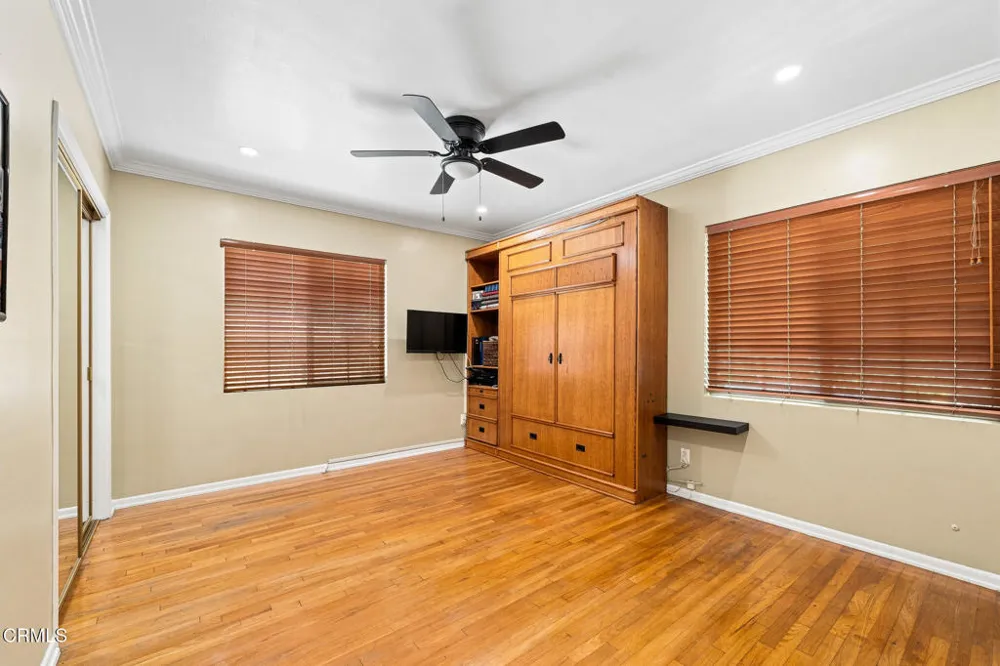 1480 E Glenoaks Boulevard Glendale, CA 91206