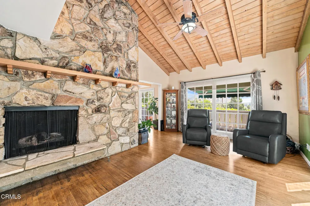 1480 E Glenoaks Boulevard Glendale, CA 91206