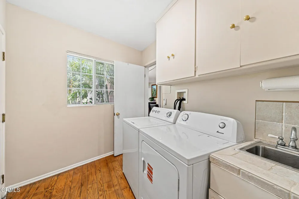 1480 E Glenoaks Boulevard Glendale, CA 91206
