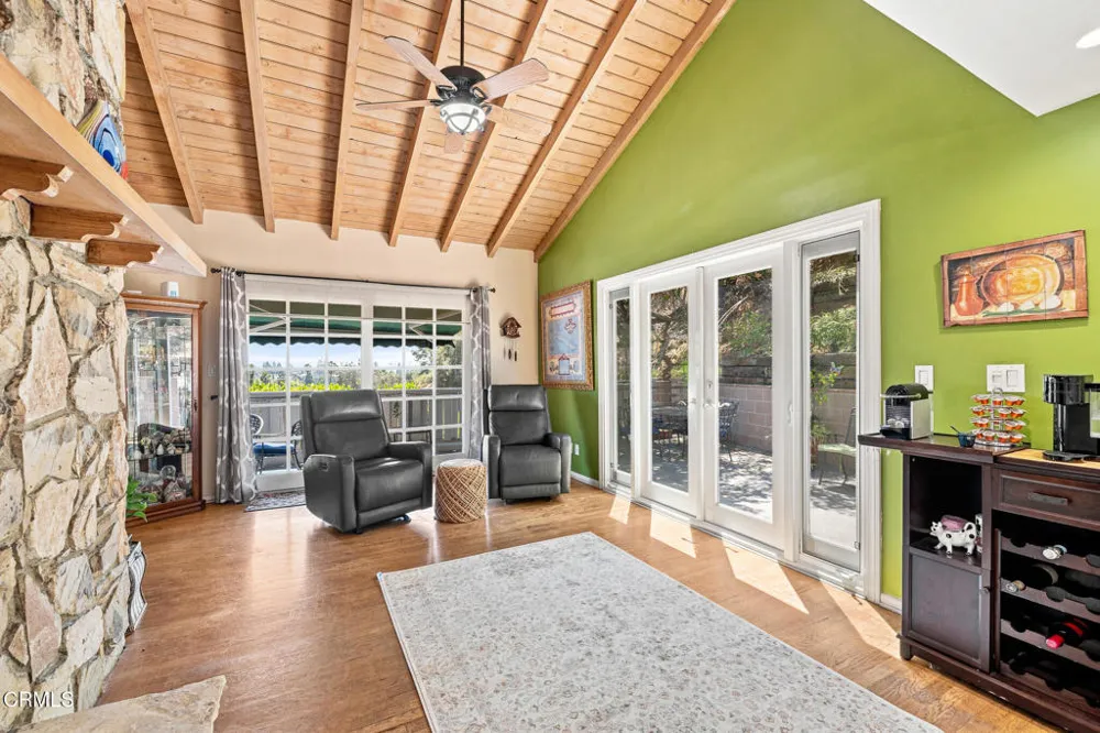 1480 E Glenoaks Boulevard Glendale, CA 91206