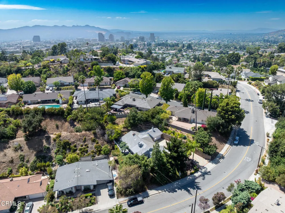1480 E Glenoaks Boulevard Glendale, CA 91206