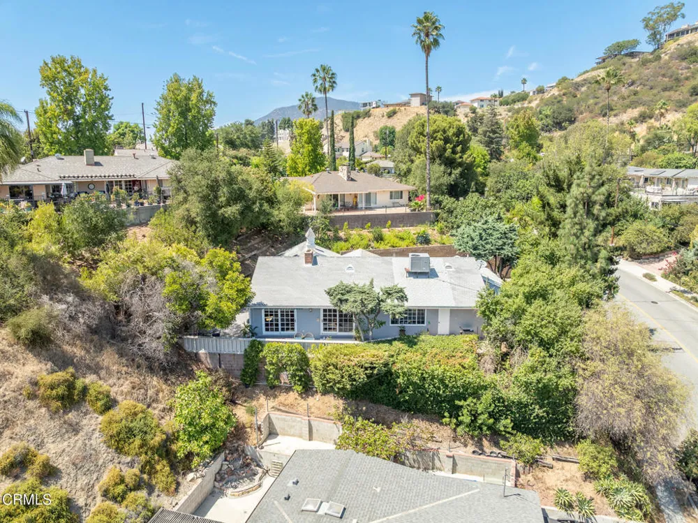1480 E Glenoaks Boulevard Glendale, CA 91206