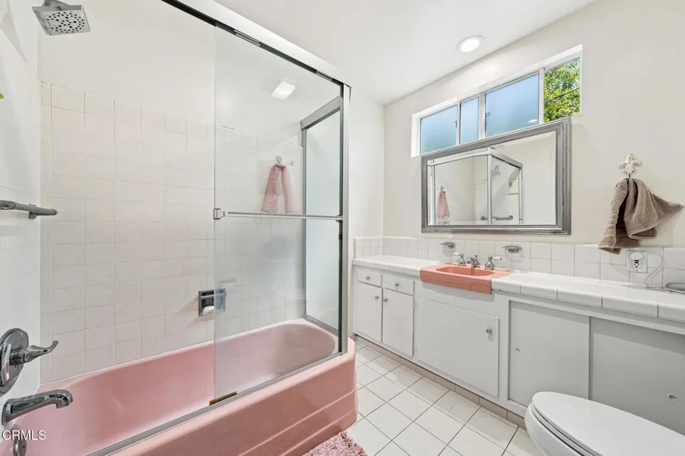 1480 E Glenoaks Boulevard Glendale, CA 91206