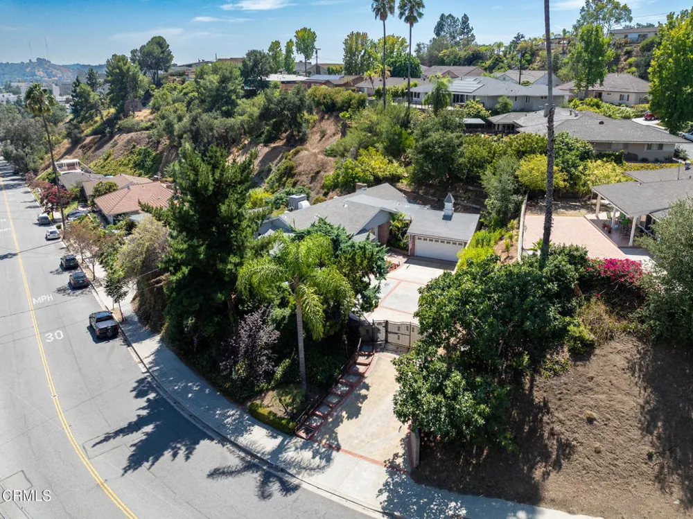 1480 E Glenoaks Boulevard Glendale, CA 91206