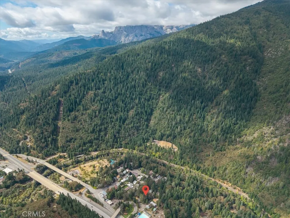 4310 Buckboard Ln Dunsmuir, CA 96025