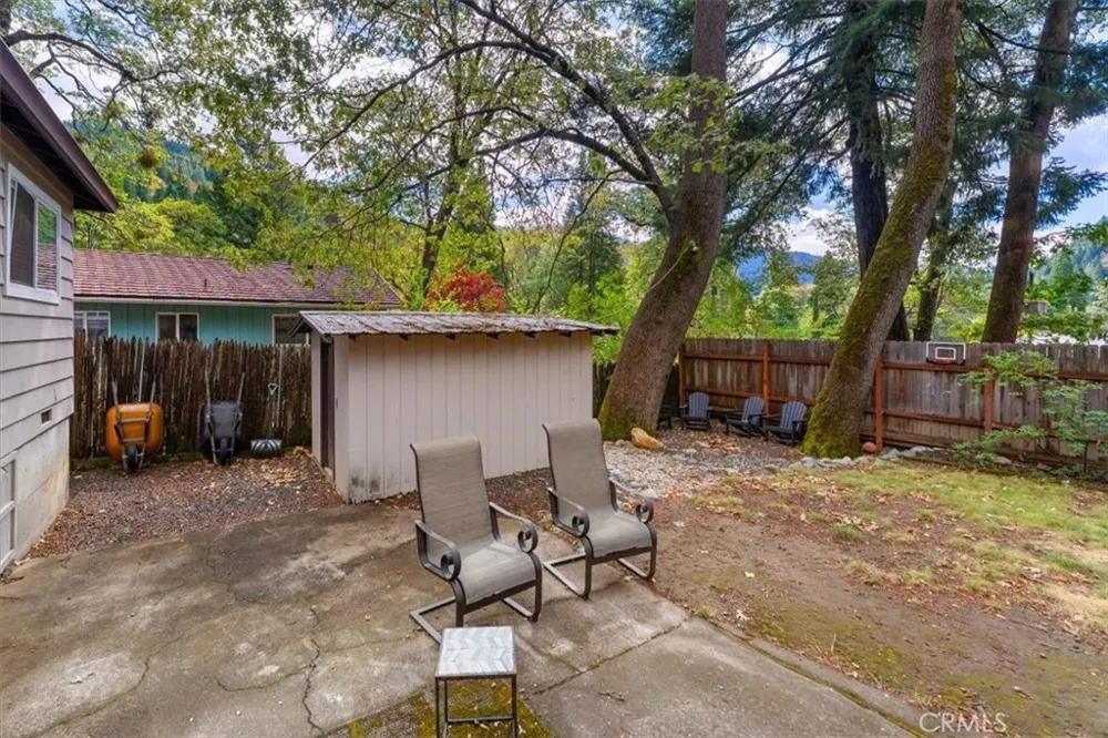 4310 Buckboard Ln Dunsmuir, CA 96025