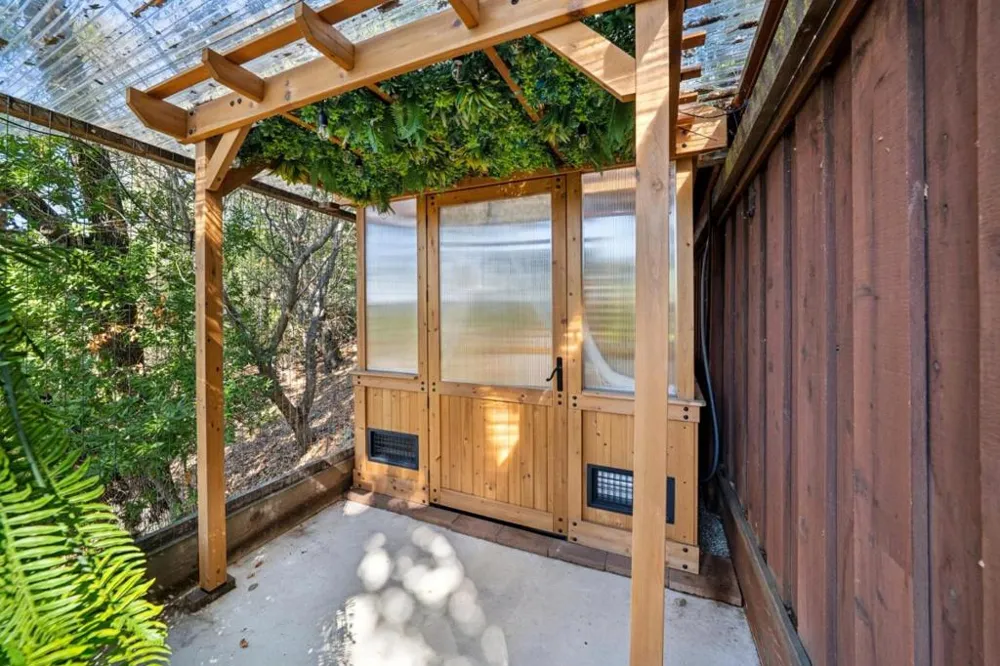 15730 Shannon Heights Road Los Gatos, CA 95032