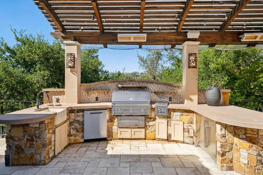 15730 Shannon Heights Road Los Gatos, CA 95032