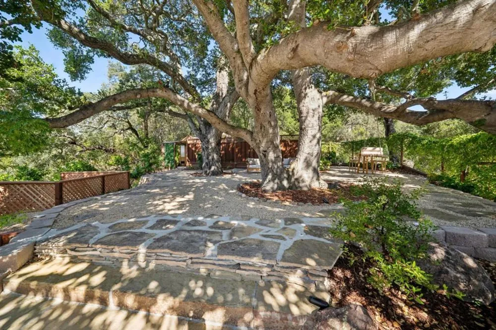 15730 Shannon Heights Road Los Gatos, CA 95032