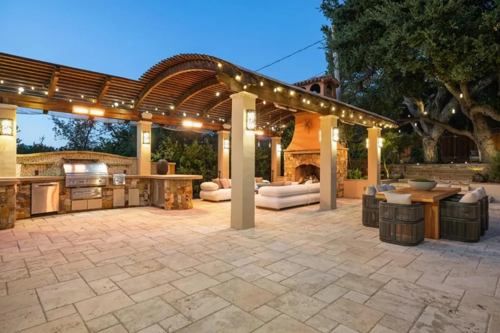 15730 Shannon Heights Road Los Gatos, CA 95032