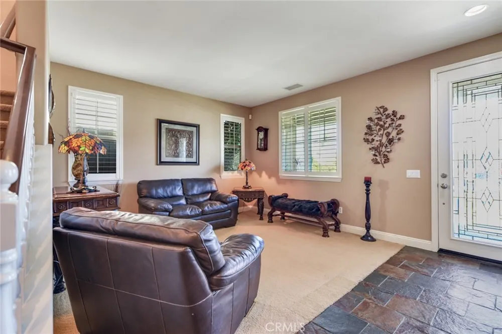 14313 Goose Eastvale, CA 92880