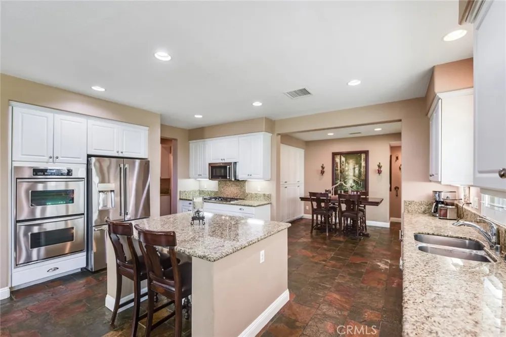 14313 Goose Eastvale, CA 92880