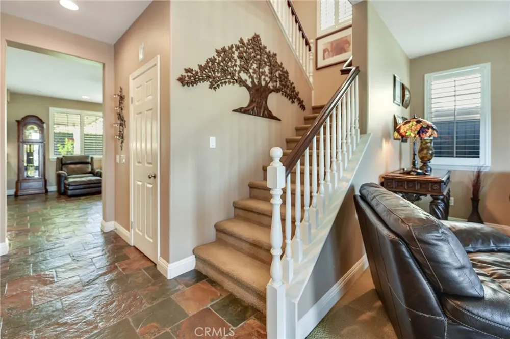 14313 Goose Eastvale, CA 92880