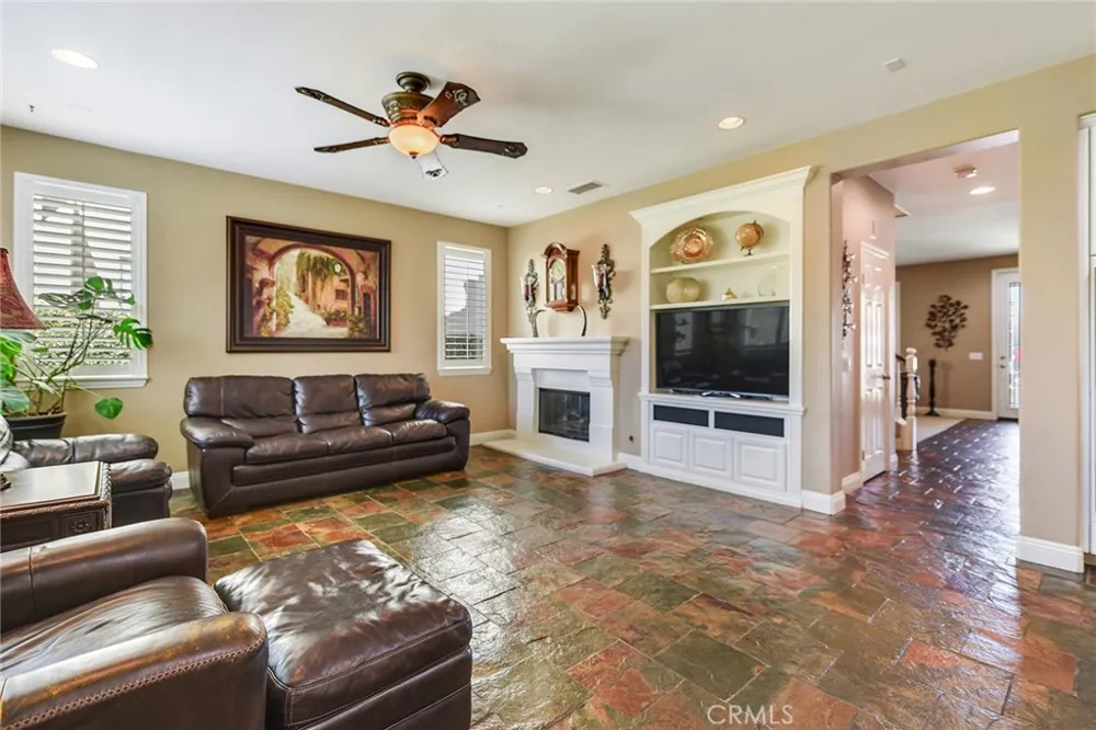14313 Goose Street Eastvale, CA 92880