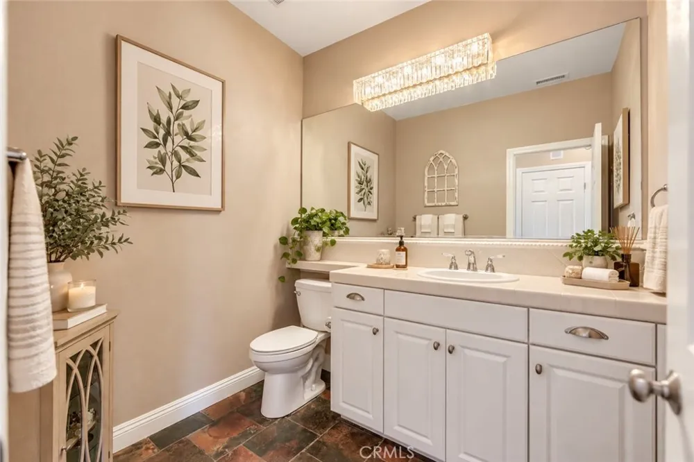 14313 Goose Street Eastvale, CA 92880