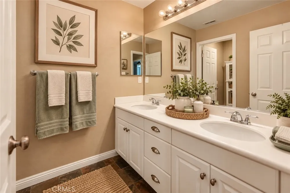 14313 Goose Street Eastvale, CA 92880
