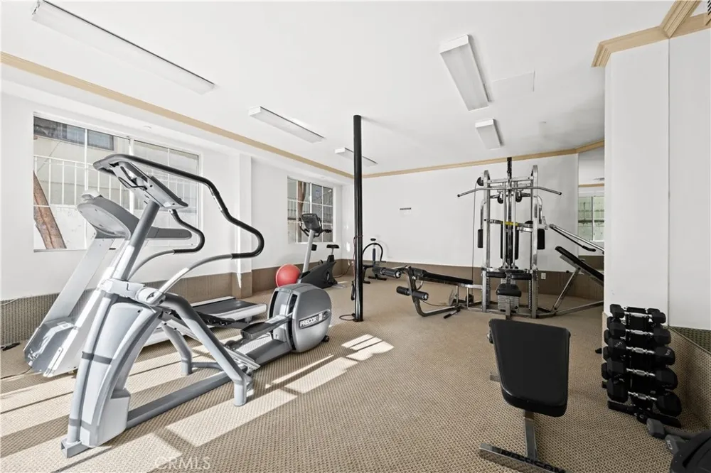 128 Swall Drive #304 Los Angeles, CA 90048