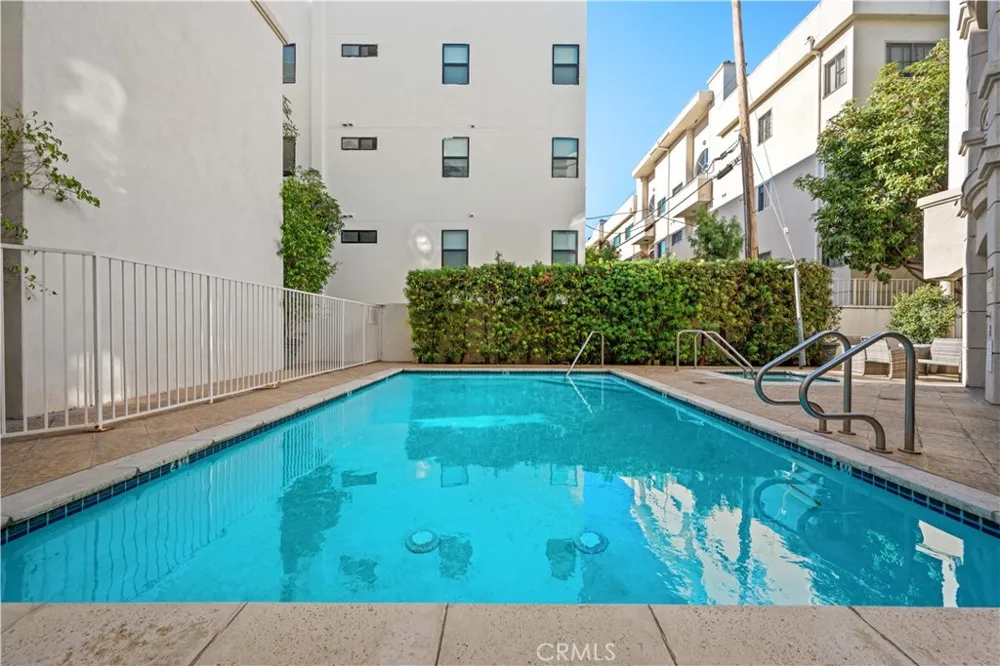 128 Swall Drive #304 Los Angeles, CA 90048