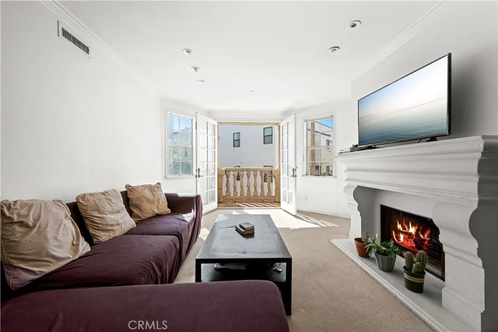 128 Swall Drive #304 Los Angeles, CA 90048