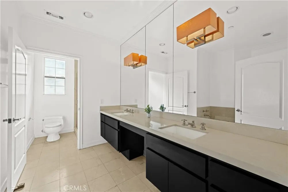128 Swall Drive #304 Los Angeles, CA 90048