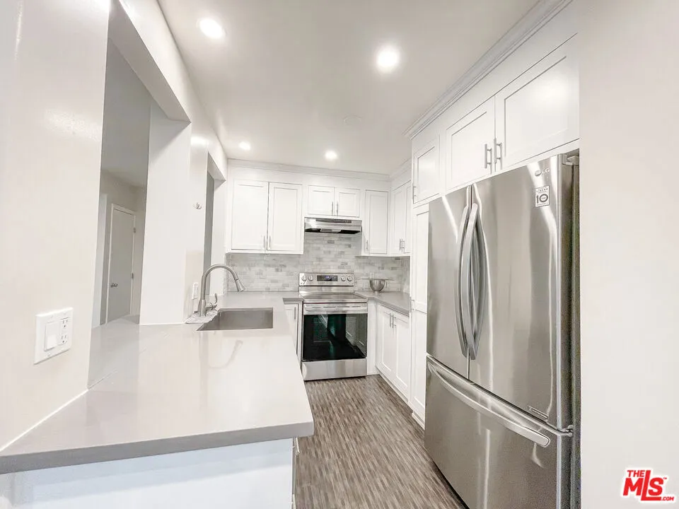 1117 S Bedford Street #204 Los Angeles, CA 90035