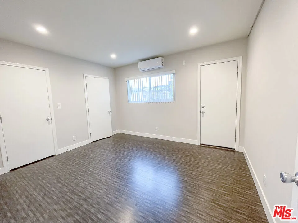 1117 S Bedford Street #204 Los Angeles, CA 90035