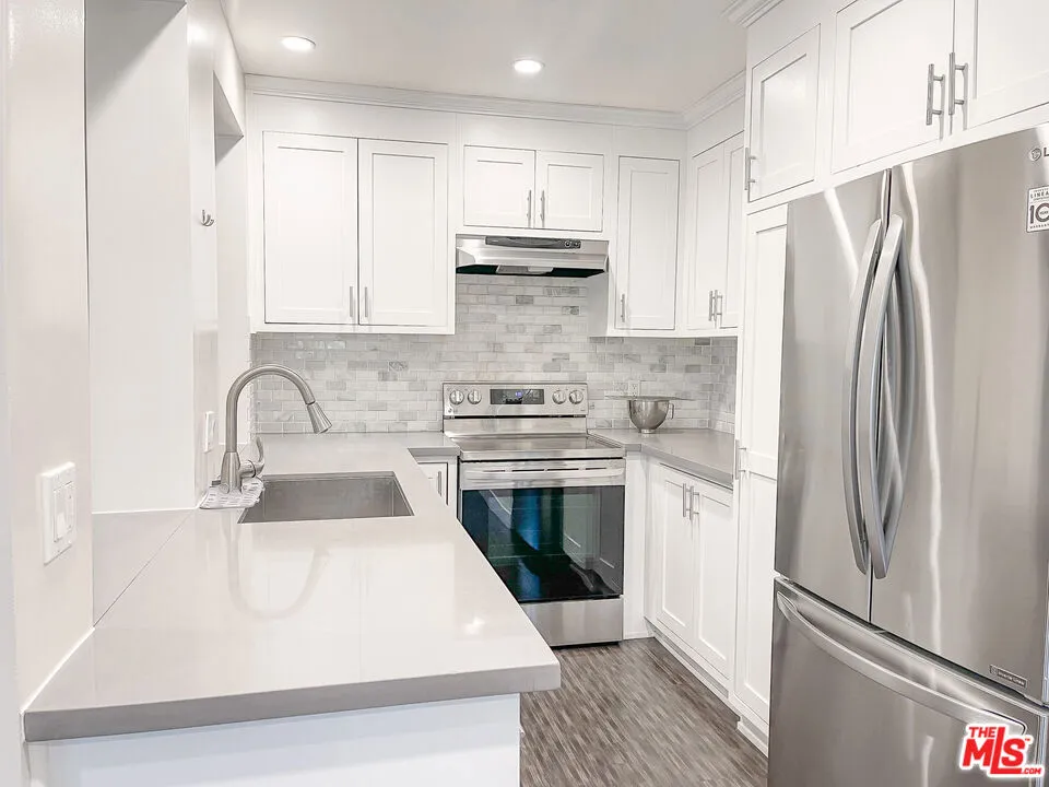 1117 S Bedford Street #204 Los Angeles, CA 90035