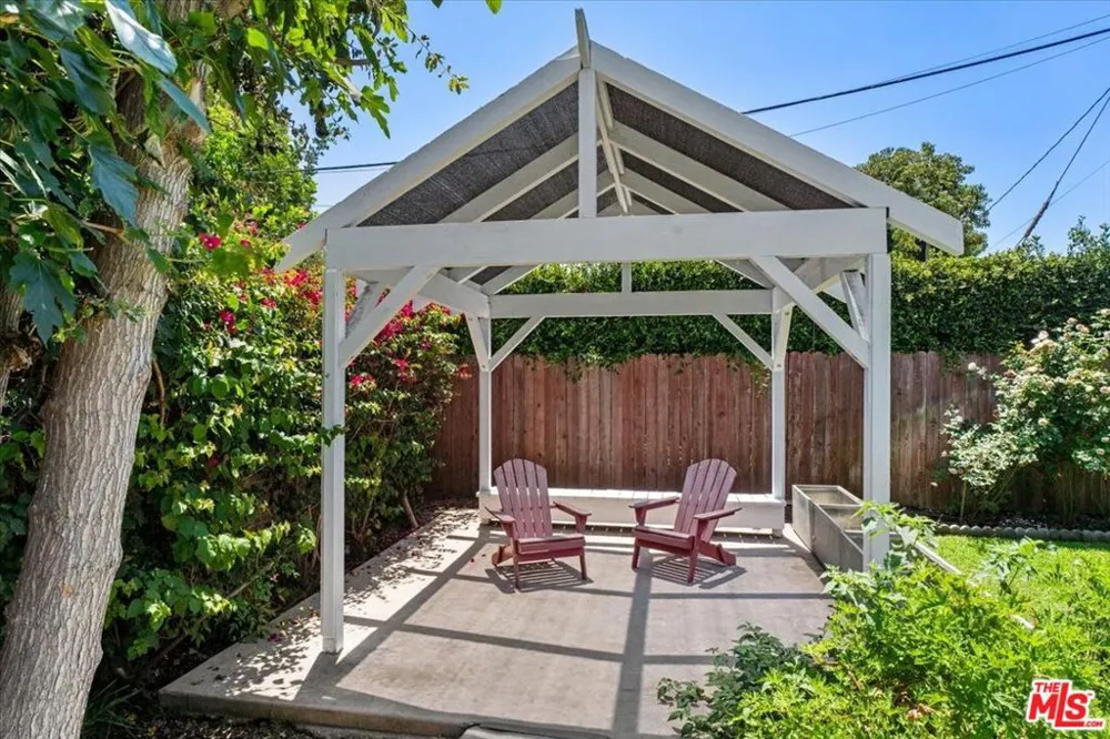 8908 Gibson Street Los Angeles, CA 90034