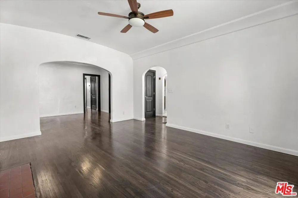 8908 Gibson Street Los Angeles, CA 90034