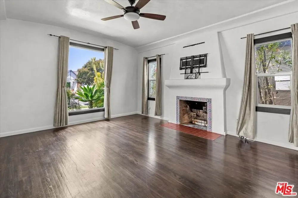 8908 Gibson Street Los Angeles, CA 90034