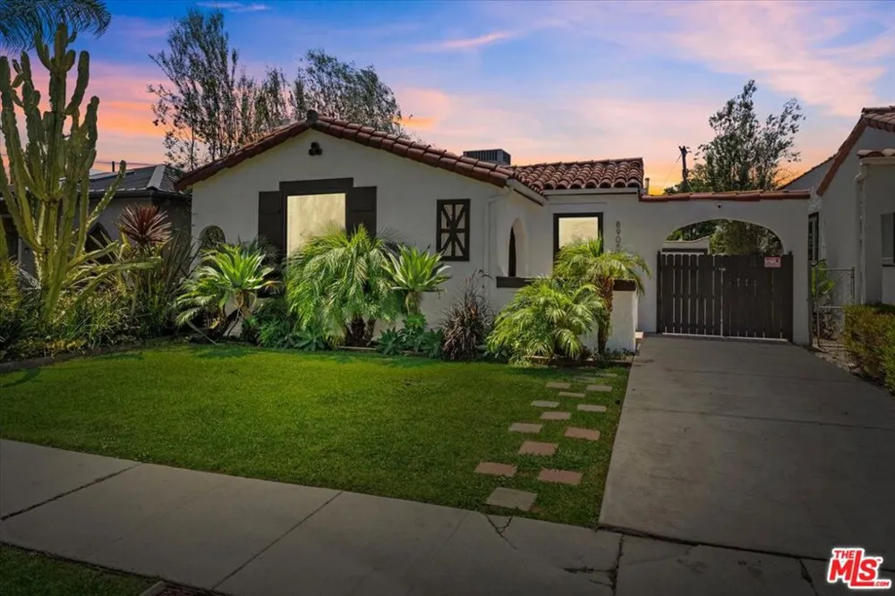 8908 Gibson Street Los Angeles, CA 90034