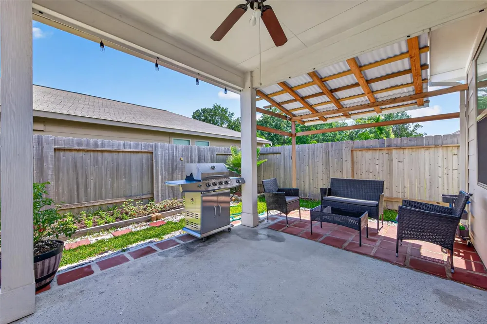 22409 Kinley Street New Caney, TX 77357