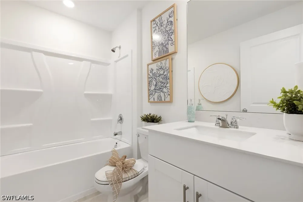 NW 10th Place Cape Coral, FL 33993