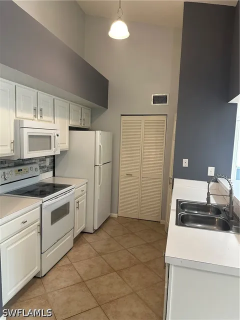 Residence Drive #323