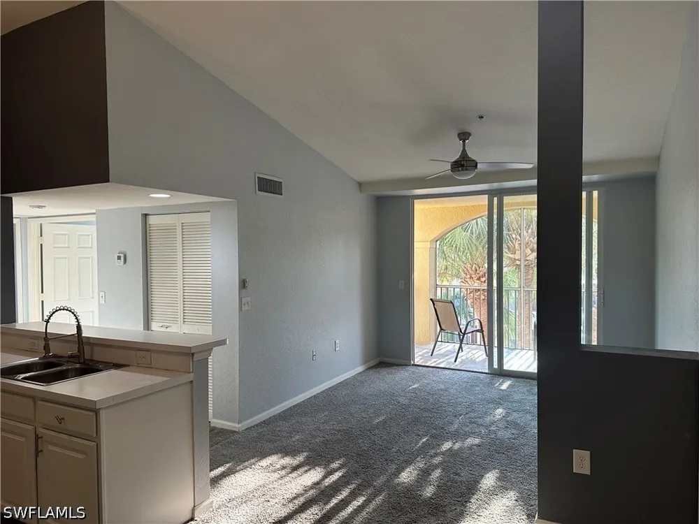 Residence Drive #323 Fort Myers, FL 33901