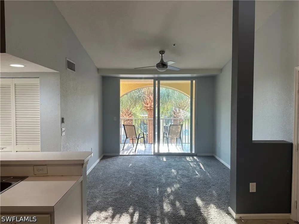 Residence Drive #323 Fort Myers, FL 33901