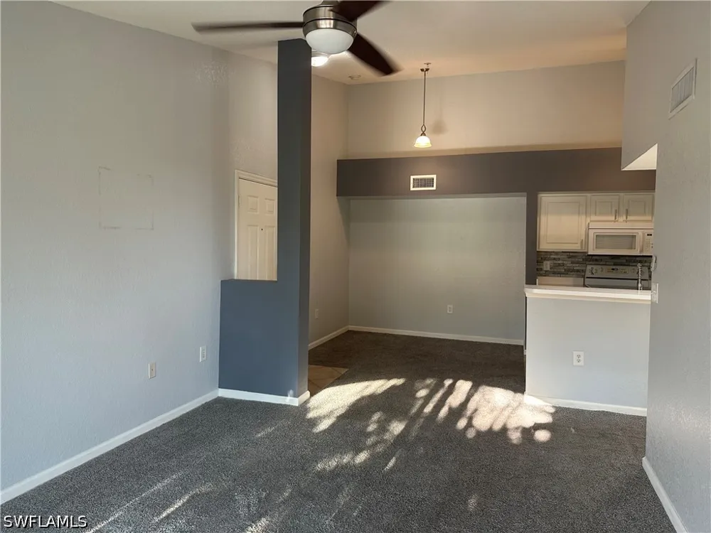 Residence Drive #323 Fort Myers, FL 33901