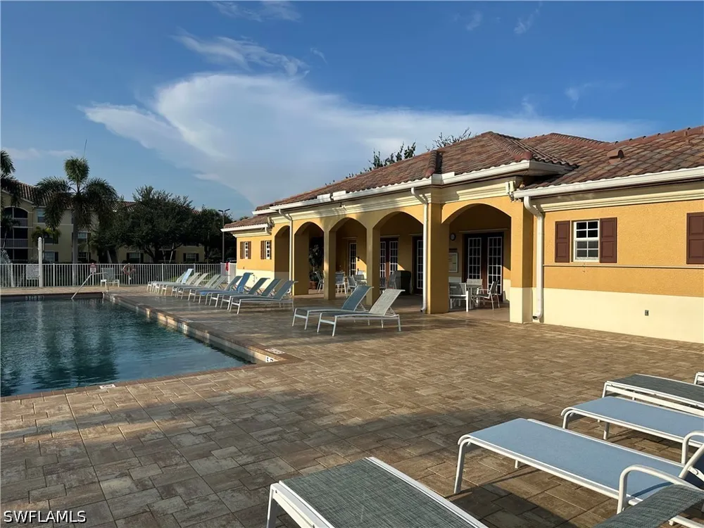 Residence Drive #323 Fort Myers, FL 33901