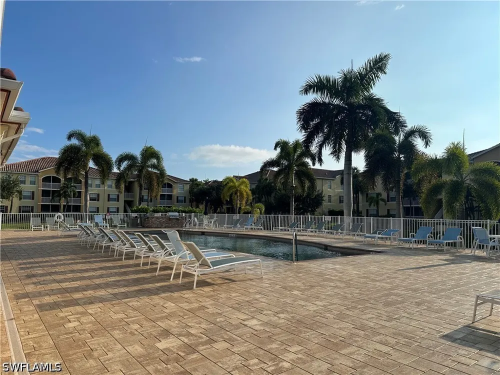Residence Drive #323 Fort Myers, FL 33901
