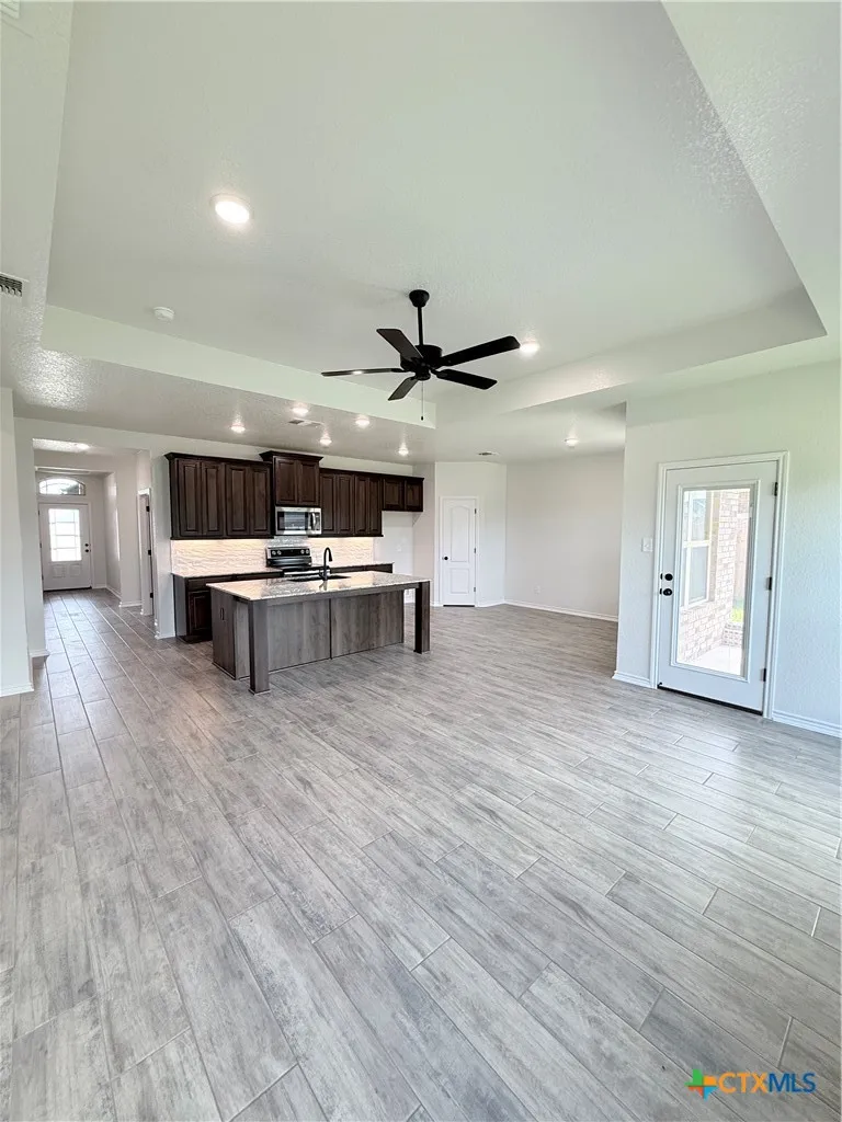 813 Waylon Circle Killeen, TX 76542