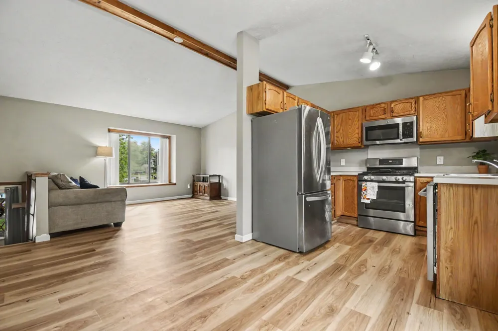 5083 Pillar Creek Avenue SE Kentwood, MI 49508