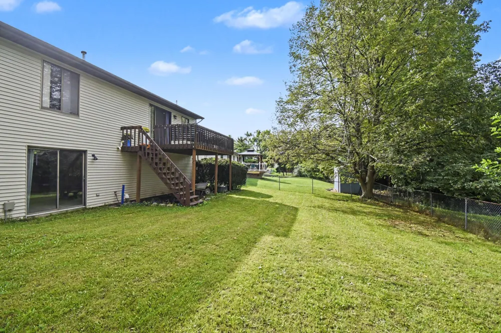 5083 Pillar Creek Avenue SE Kentwood, MI 49508