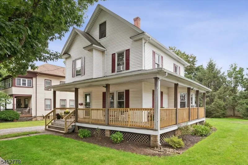 7 Morris Plains Ave Morris Plains, NJ 07950
