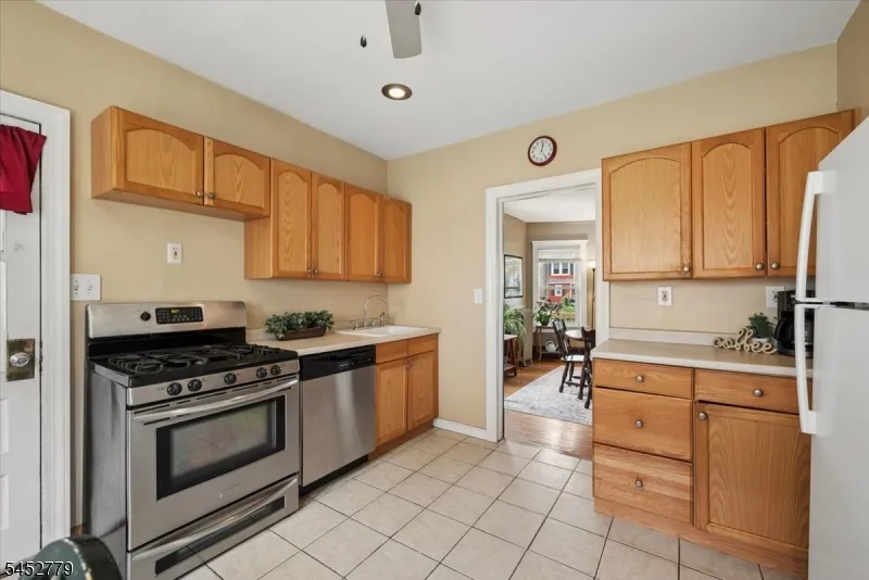 7 Morris Plains Ave Morris Plains, NJ 07950