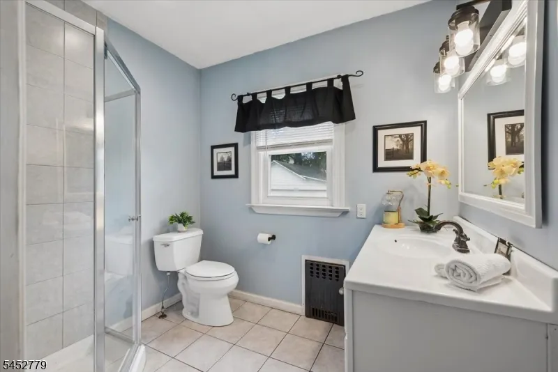 7 Morris Plains Ave Morris Plains, NJ 07950