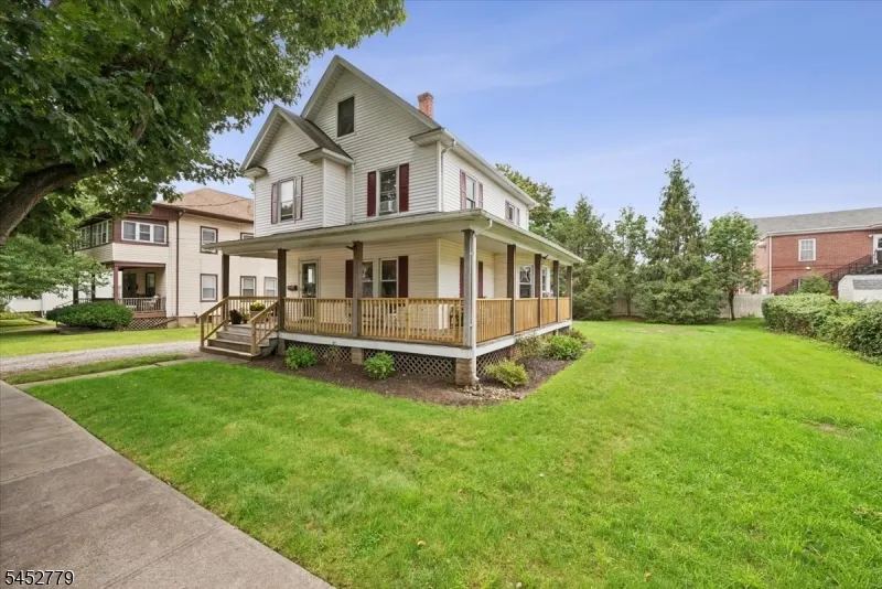 7 Morris Plains Ave Morris Plains, NJ 07950