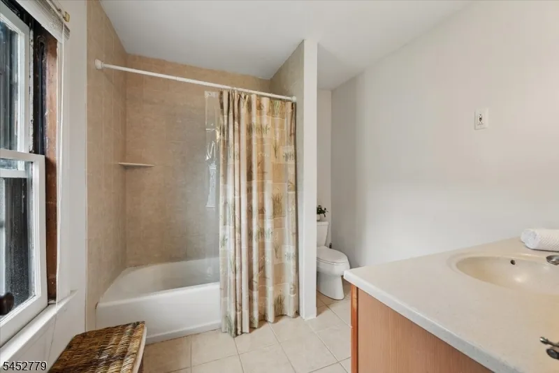 7 Morris Plains Ave Morris Plains, NJ 07950