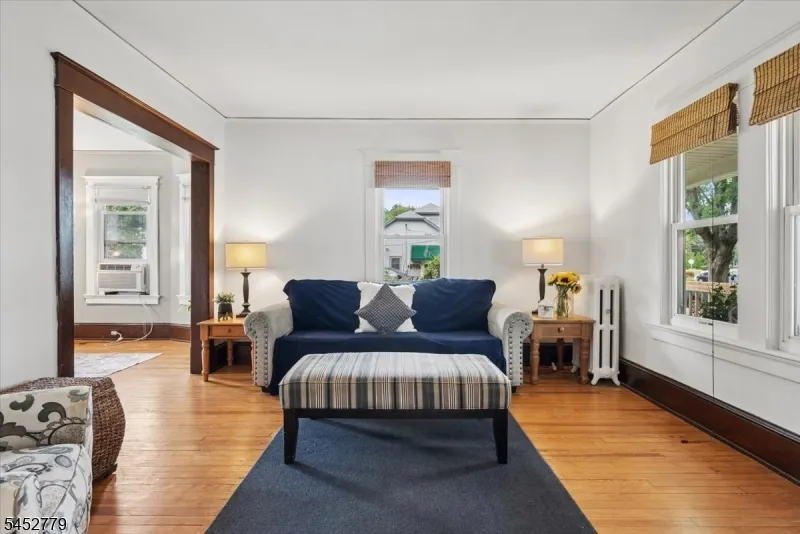 7 Morris Plains Ave Morris Plains, NJ 07950