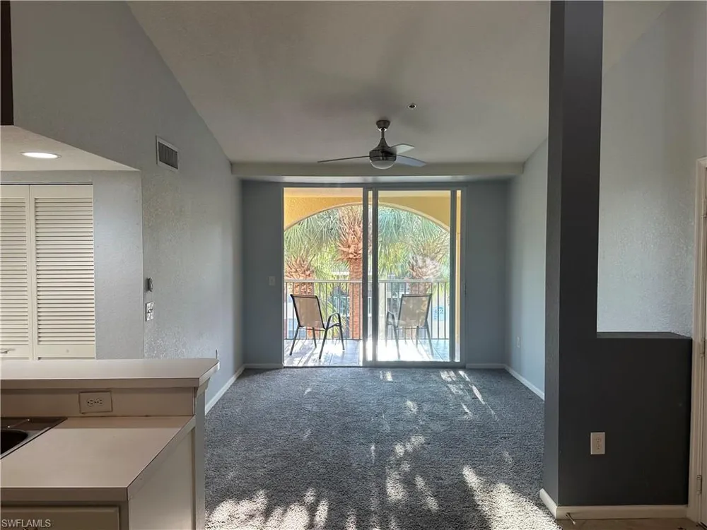 4121 Residence Drive #323 Fort Myers, FL 33901