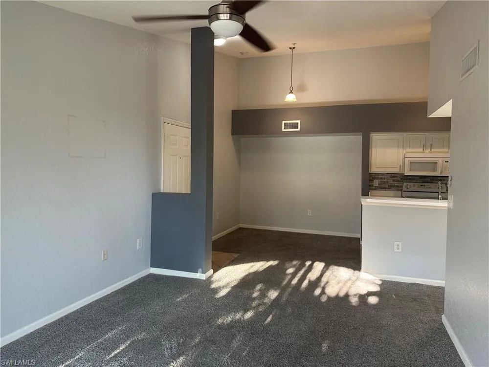 4121 Residence Drive #323 Fort Myers, FL 33901